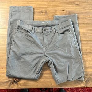 Banana Republic Traveler Slim Chino 36x32